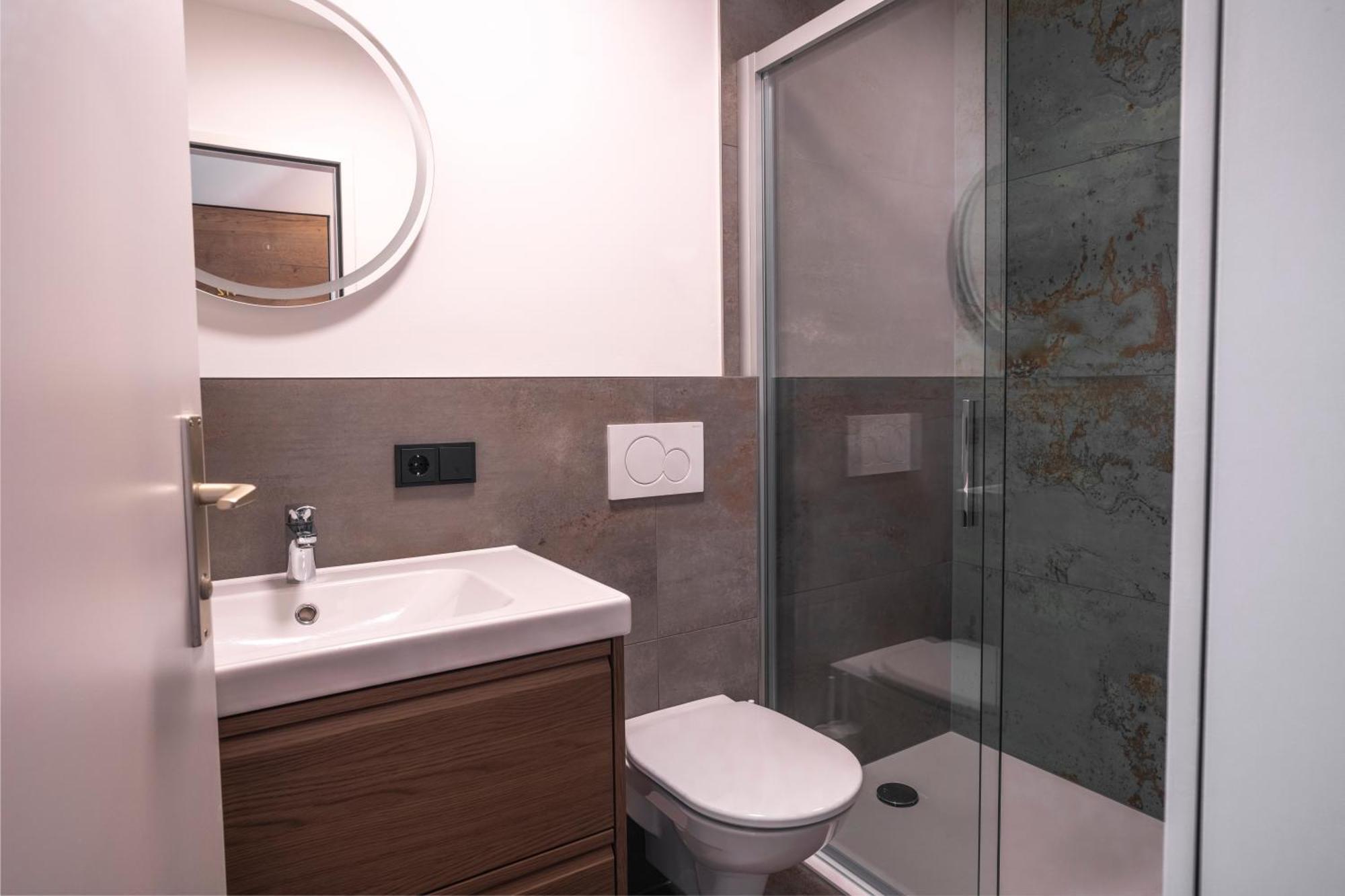 Suite Apartment Modern Getaway - Neu Renoviert - Strobl Am Wolfgangsee Щробл Екстериор снимка